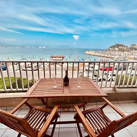Seaside Serenity - Antibes - Beachfront Apartment - Exterior photo