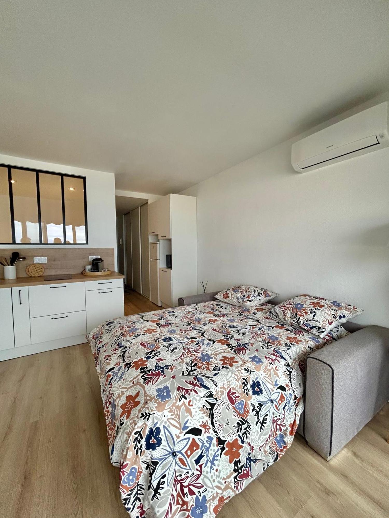 Seaside Serenity - - Beachfront - Appartement Antibes